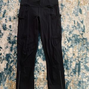 Lululemon Black Crops Fast and Free Running reflective 19” Like New
